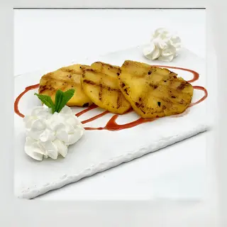 Piña marinada al Josper