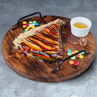 Slatke palačinke sa medom i orasima