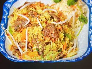 Ryż smażony z wołowiną