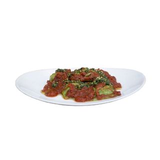Raviolis De Espinacas Al Pesto Rojo