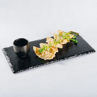 Gyoze sa svinjetinom 