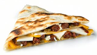 Piadina wurstel e mozzarella