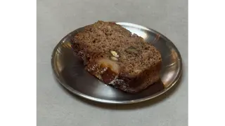 Chlebek Bananowy Tatin z orzechami włoskimi