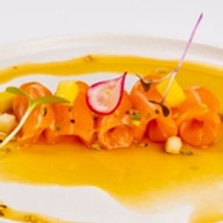 90. Carpaccio sake 5 pezzi