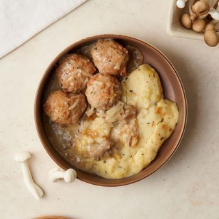 Albóndigas con setas y trufa
