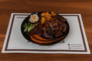 Dimljeni svinjski vrat