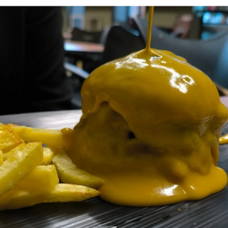 Hamburguesa Bomba de Queso 120gr.