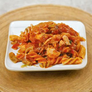 Fussili cu carne de pui