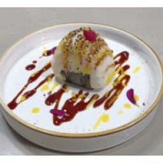 111. Onigiri Tempurizado (1 Pza.)