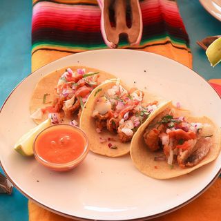 Tacos De Pescado Ensenada (3 Uds.)