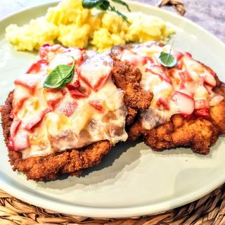 Kotlet po cygańsku z szynką i serem 150g