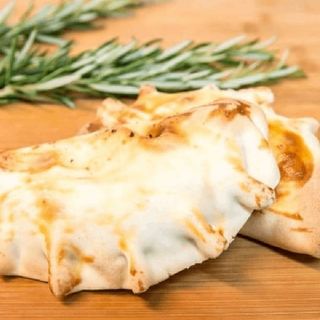 Empanada De Carne Picante estilo Argentina (2520)