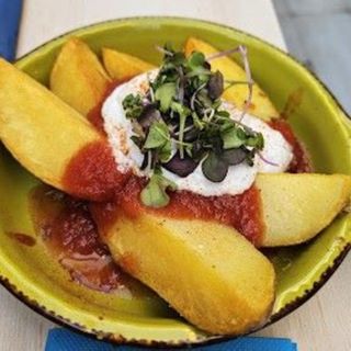 Tapa De Patatas Bravas