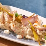Ensaladilla Rusa con Ventresca y Piparras
