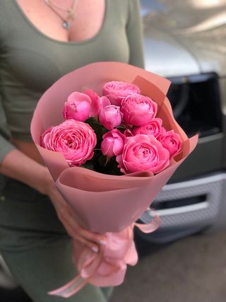 Букет 3 троянди Сільва Пінк