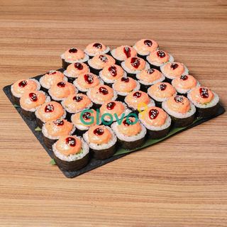 SET SEAFOOD [32 szt, zapiekane pod sosem serowym]