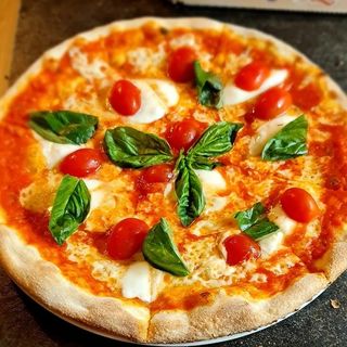 Pizza Caprese (33 Cm.)