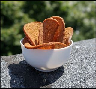 Супер Грінки Зі Смаком Телятини З Аджикою (100г)