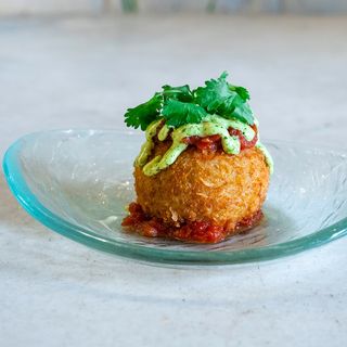 Bomba Salpicada De La Barceloneta