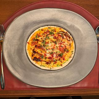 Chicken with crispy bacon & sage