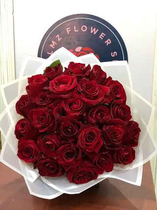 30 RED ROSES IN WHITE WRAP