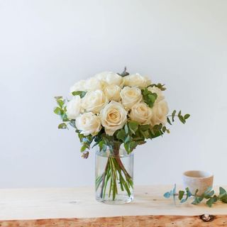 12 Rosas blancas