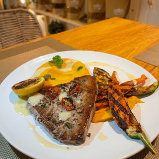 Filet de thon a la plancha (385kcal)