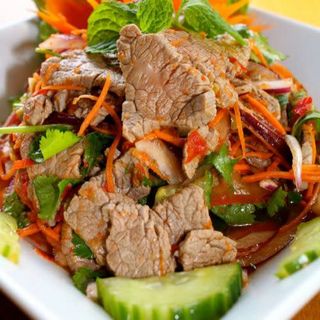Ensalada De Solomillo Thai