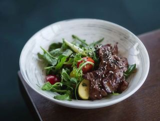 Салат з карамелізованою печінкою (350g)