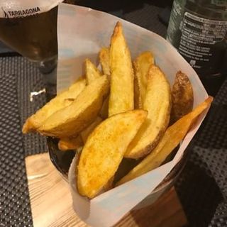 Patatas Deluxe con Salsa