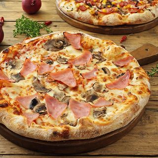Pizza Jambon Et Champignons