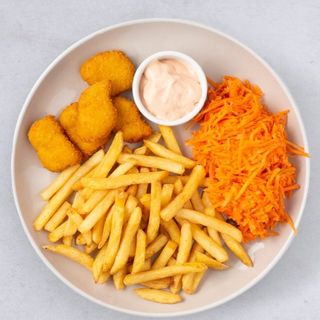 Nuggetsy z frytkami