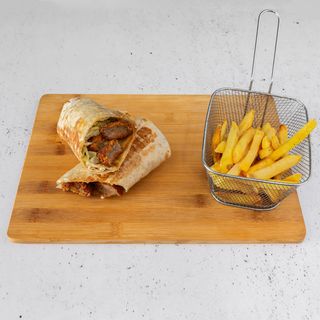 Nuggets tortilja + pomfrit