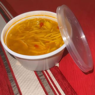 Sopa de pollo