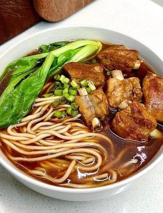 32 Ramen De Costilla De Cerdo