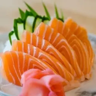 46. Sashimi de salmón (16 uds.)