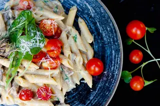 Pasta sa biftekom i uljem od tartufa 350gr