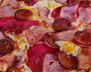 Pizza Charcutera