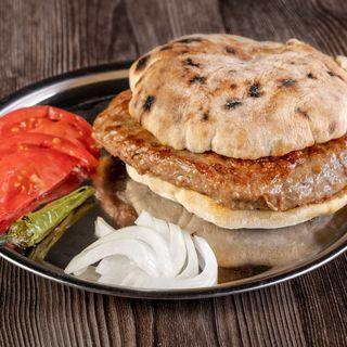 Босненска плескавица (390г)