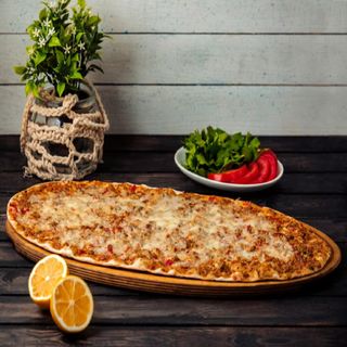 Արևելյան լահմաջո պանրով  40սմ 