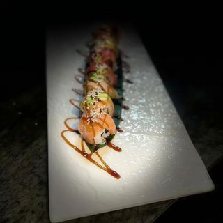 rainbow roll (8 pzs.)