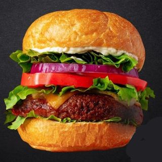 HAMBURGUESA ESPECIAL+TARTA QUESO + PATATAS FRITAS