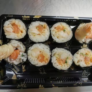 Futomaki ebiten spicy – 8 pezzi