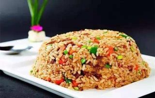 R4 Riz Sauté au Bœuf et  Oignons牛肉炒饭