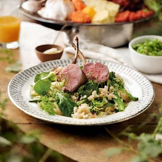 Агнешки котлетчета на Josper с ризото от бейби спанак и кашу 300 гр.