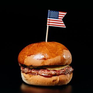 Бургер з яловичою котлетою GB