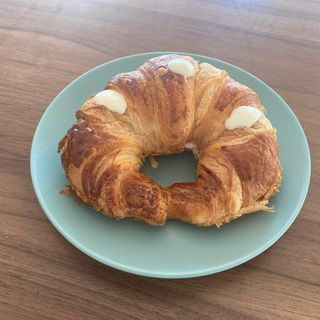 Croissant De Choco Blanco