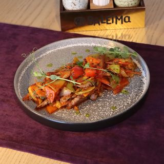 Телятина с овощами