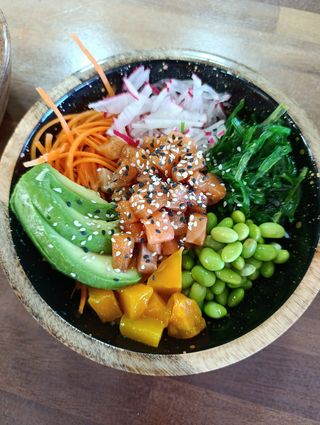 Poke De Salmón Marinado