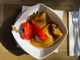 Salata de ardei copți